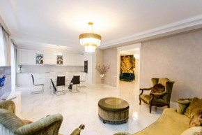 Central Elegant Apartment